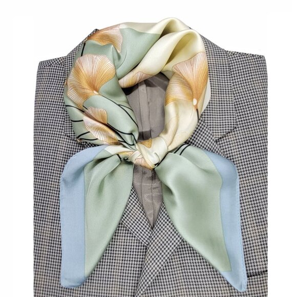 ✨Bandana Square Scarf Satin Silky Soft neck wrap Green Beige Floral Garden New✨ - Picture 1 of 4